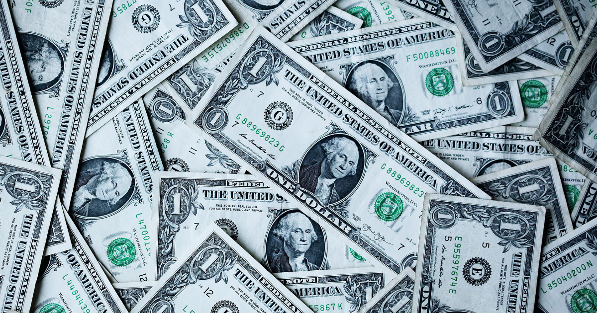 Qui sont les 9 milliardaires qui détiennent 90% de la presse française?