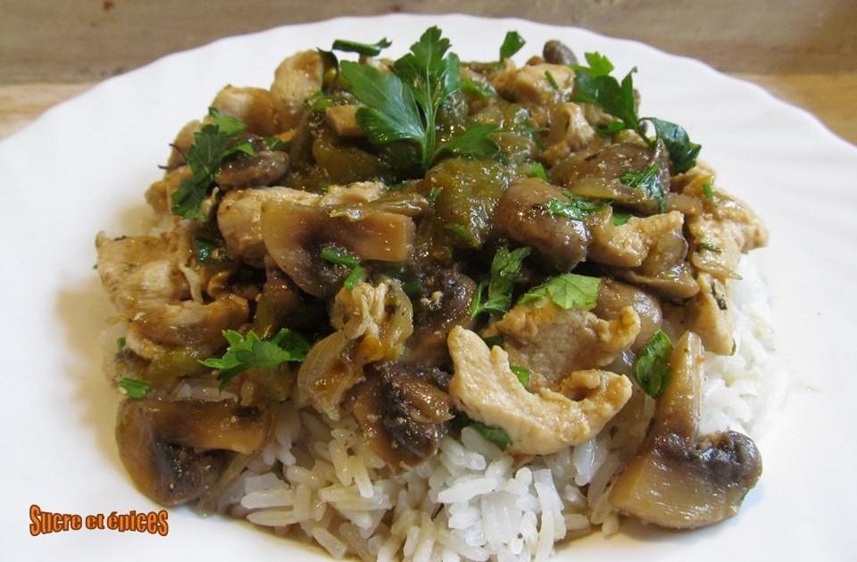 Poêlée de poulet aux champignons et poivrons