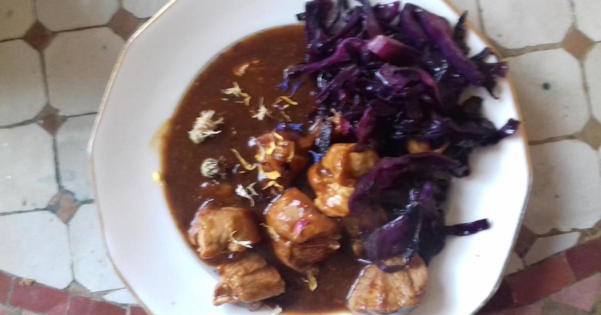 Porc au caramel et choux rouge