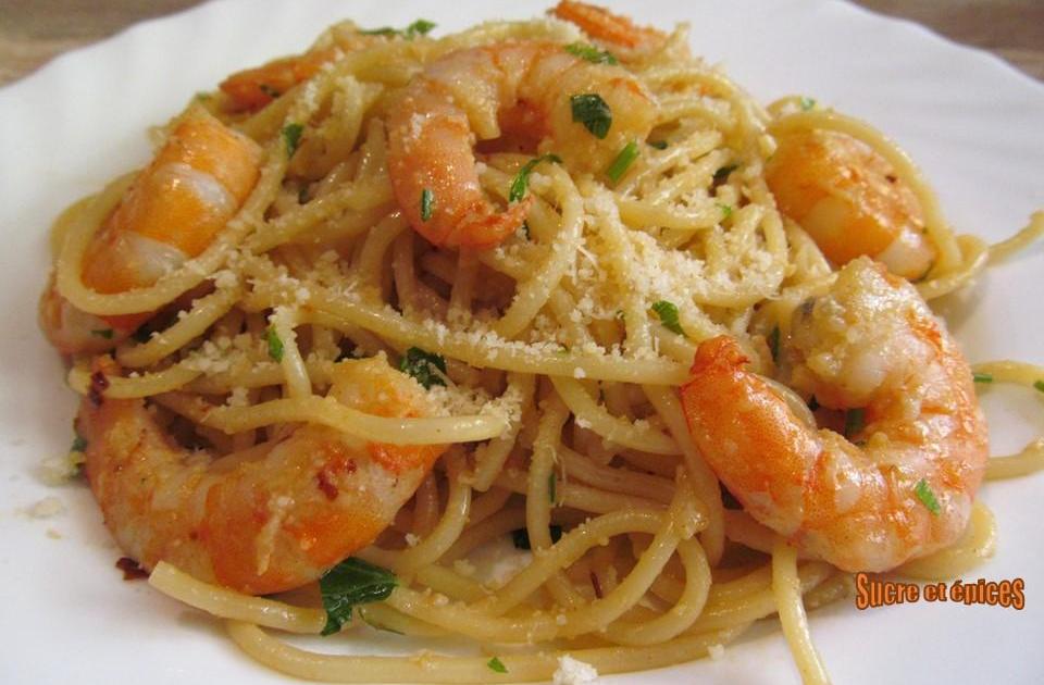 Spaghetti à l'huile et à l'ail aux crevettes