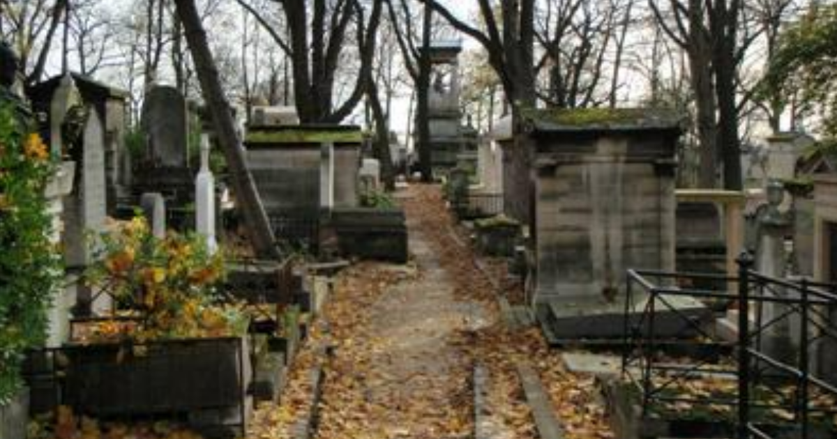 BALADE EN CIMETIÈRE