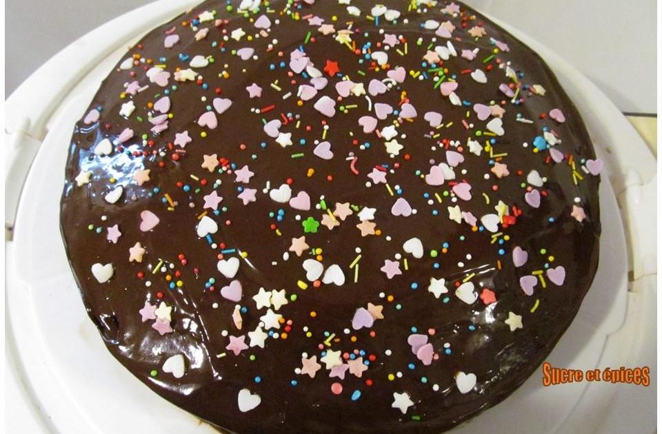 Gâteau au chocolat avec glaçage - Recette facile