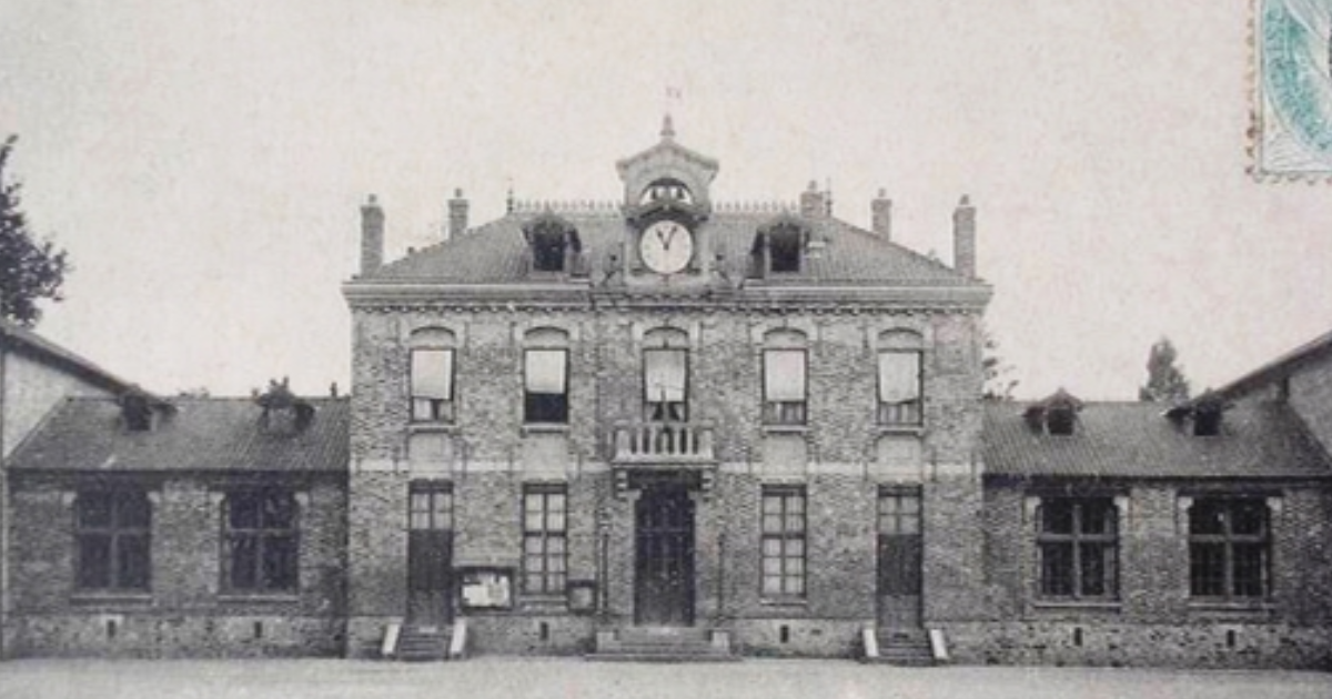 L'ARCHITECTURE SCOLAIRE OU COMMENT L'ECOLE S'EST-ELLE INVENTEE :TROIS PERIODES POUR TROIS TYPES D'ECOLES