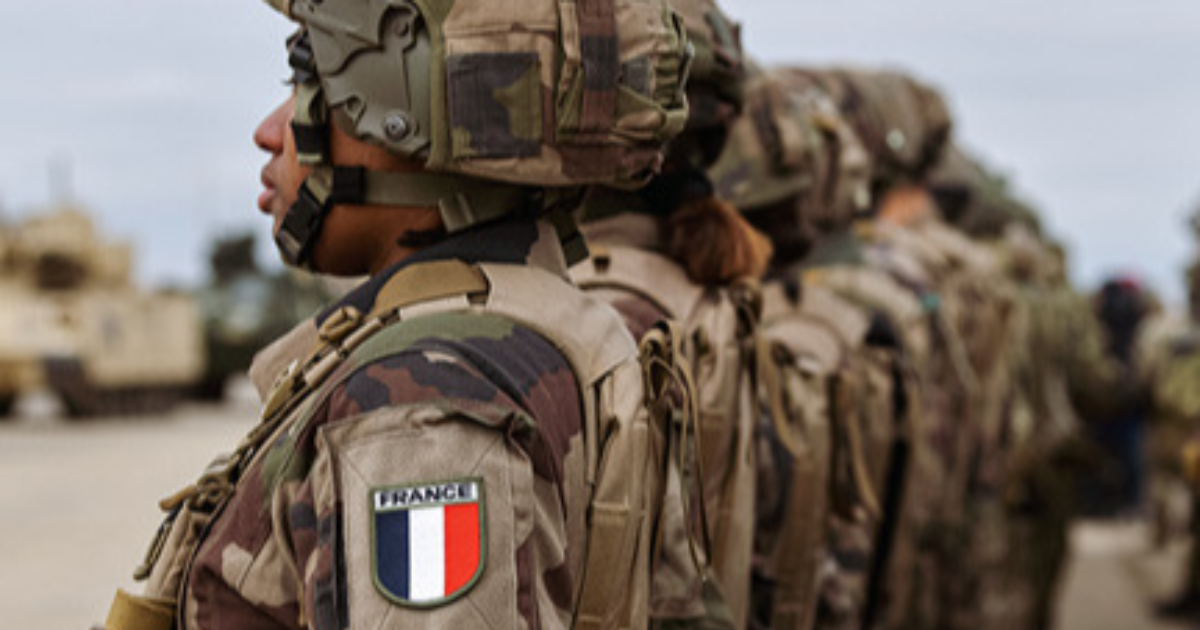 Un service militaire sur volontariat : Répondre par la discipline aux urgences d’un système qui abandonne la jeunesse