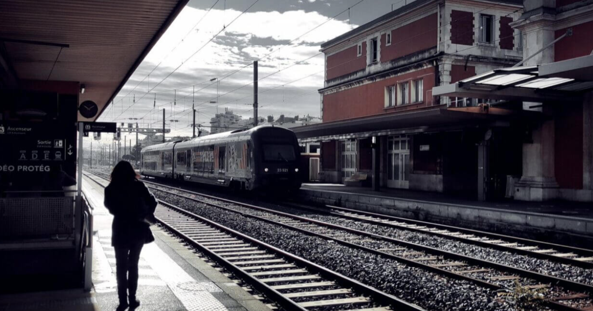 Chanson : “Il sifflait le train”