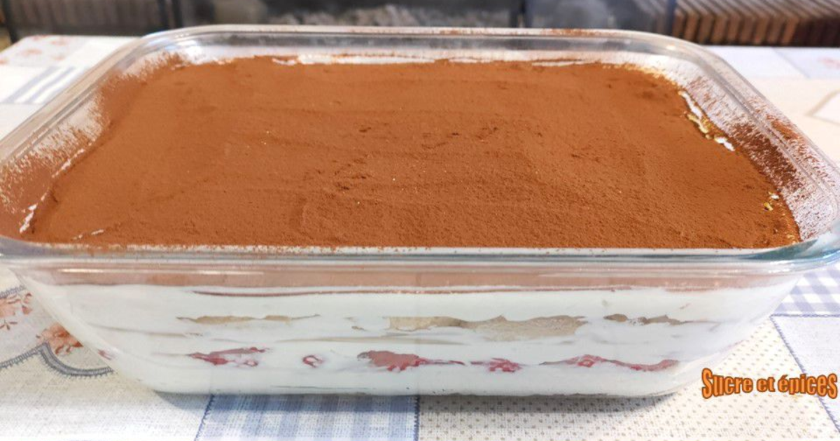 Tiramisu aux fraises, sans oeufs et sans cuisson - Recette en vidéo