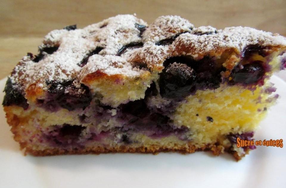 Gâteau moelleux aux myrtilles - Recette en vidéo