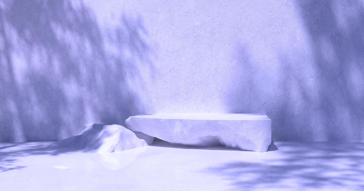 L'intemporalité de la pierre plate.