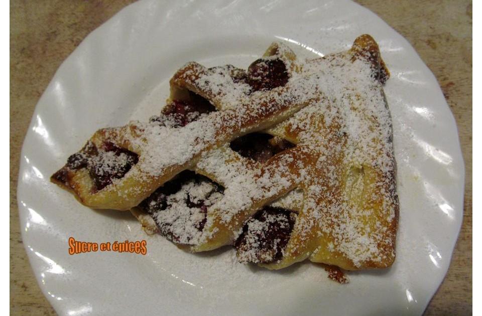 Feuilletés tressés aux figues, miel et noix