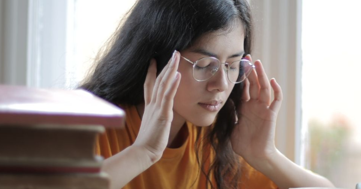 Soulagement de la Fatigue Oculaire : Méthodes Manuelles vs. Avancées 