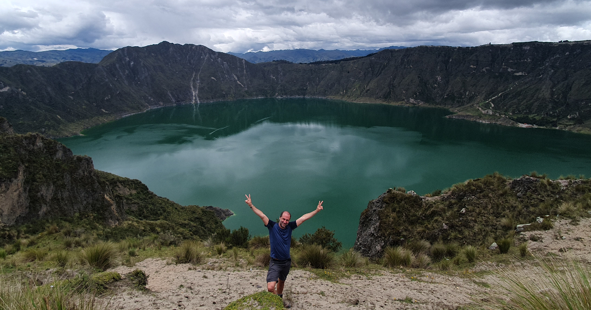 En trek jusqu'au superbe lac de Quilotoa (3850m)