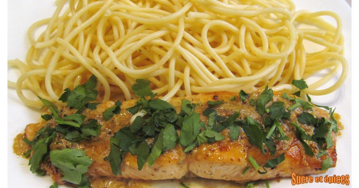 Pavés de saumon poêlés, sauce au citron et à la crème fraîche