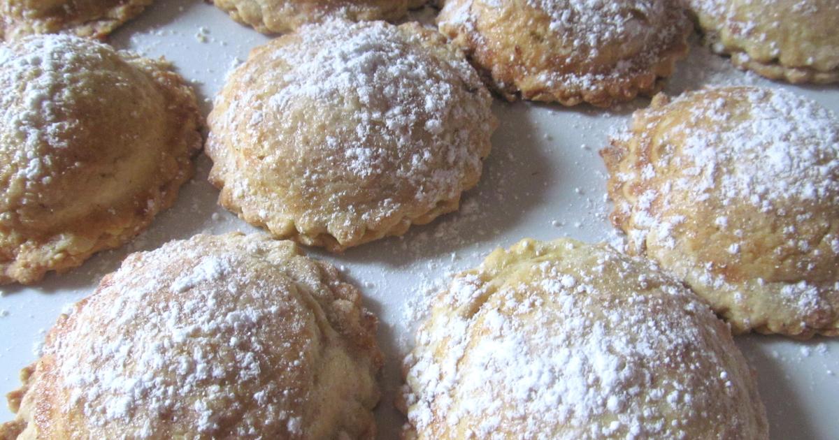 Biscuits sablés fourrés aux pommes et à la crème de marrons