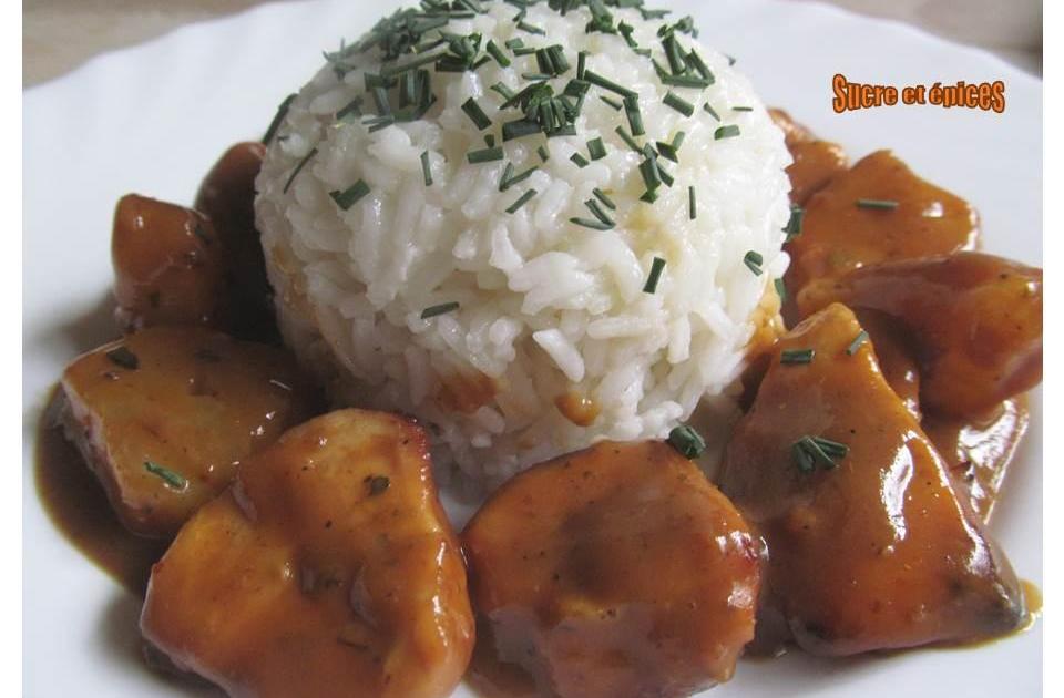 Poulet satay à l'ananas et au beurre de cacahuètes