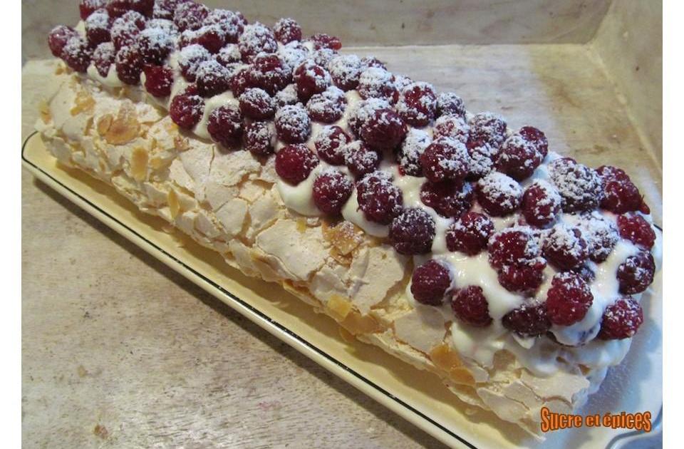 Bûche meringuée Pavlova aux framboises (sans gluten)