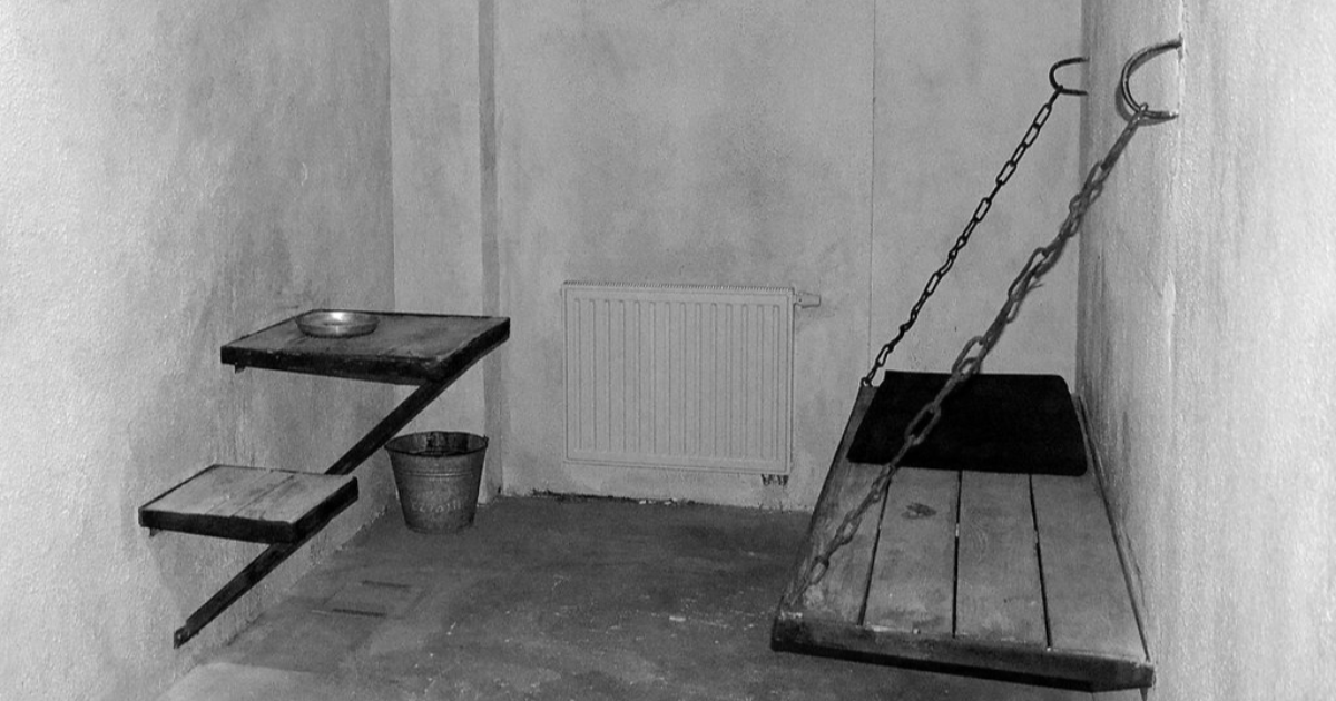 LE PRIX D’UNE CONSCIENCE PURE : LA GUERRE SILENCIEUSE DE DIETRICH BONHOEFFER