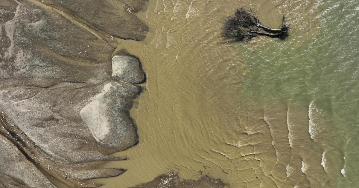 El agua, una crisis transparente
