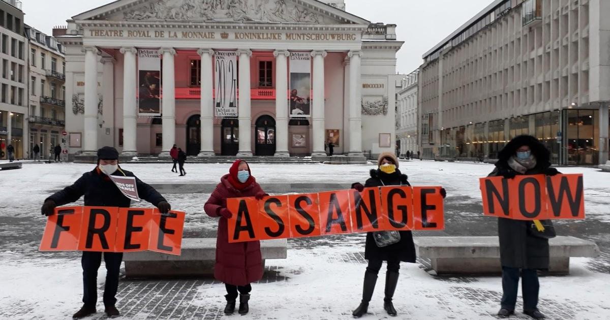 Levons nous pour Assange (Première partie)