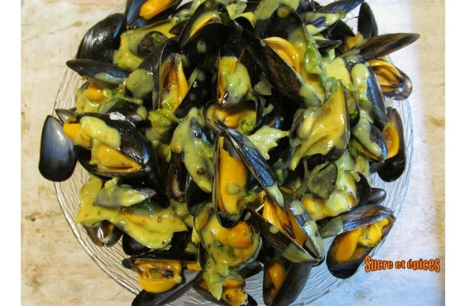 Moules à la crème et aux épices