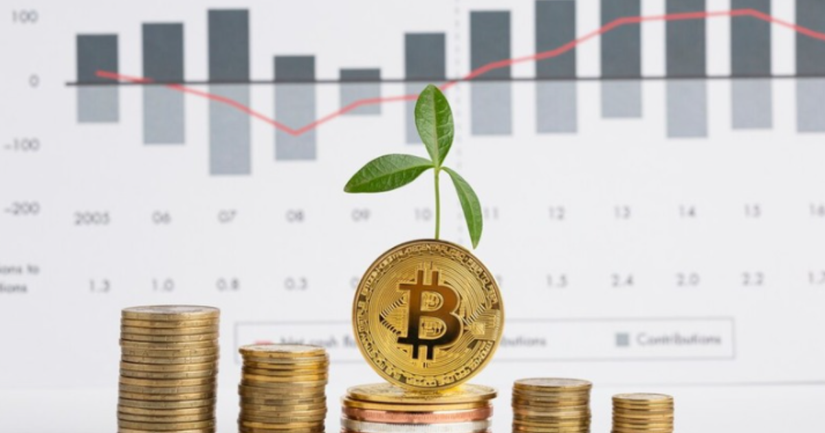 Bitcoin ETFs “on fire”