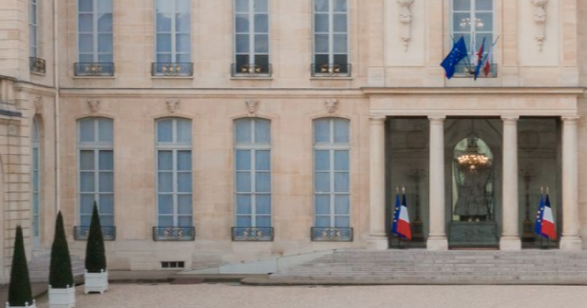 C'EST L'ETAT QUI PAYE, ÇA NE COÛTE RIEN...