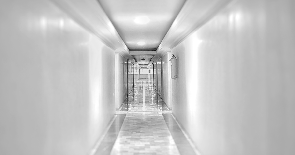 Les couloirs - 2. L'autre couloir