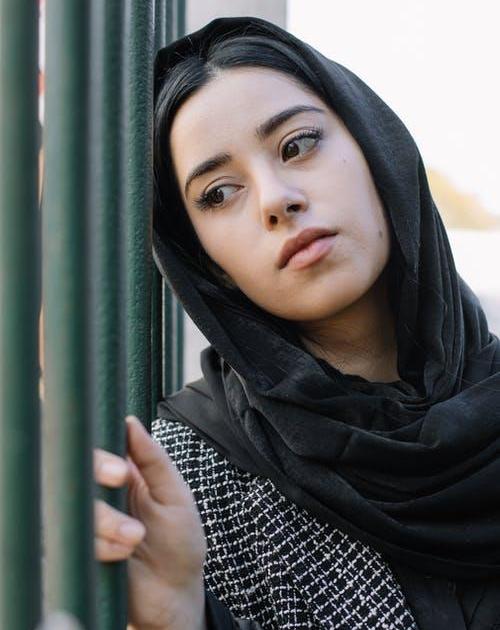 LA DOULEUR DE MON SILENCE