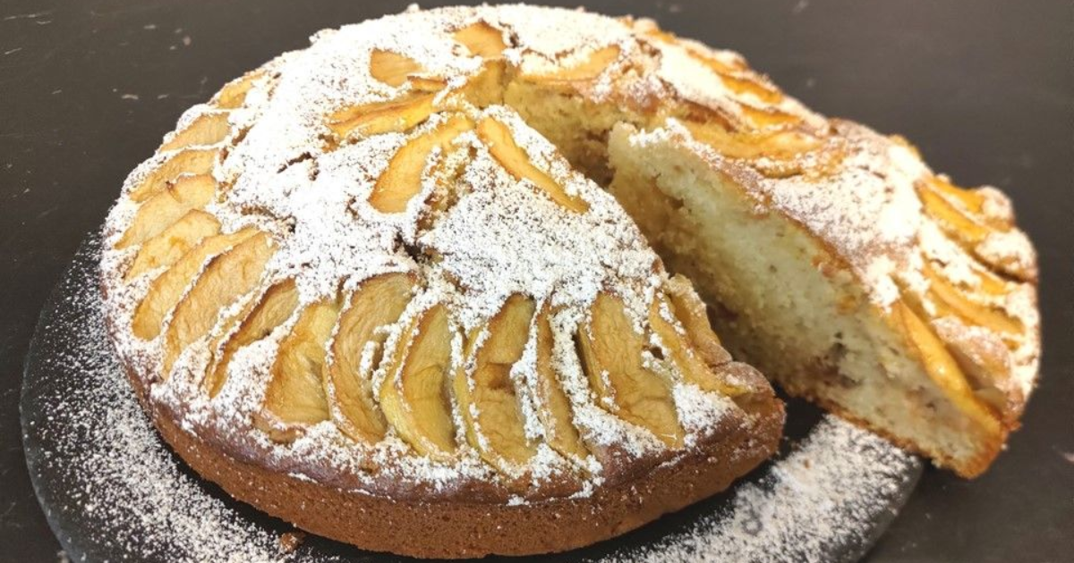 Gâteau rustique pommes cannelle - Recette en vidéo