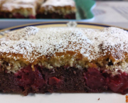 Gâteau bicolore aux griottes ou cerises - Recette en vidéo