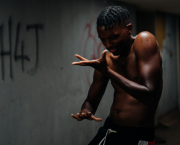 Quelqu’un a oublié d’éteindre les cris dans le sous-sol