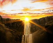 SOLUTIONS POUR UN MONDE MEILLEUR