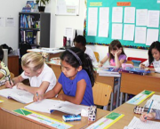 "Folie à l'Ecole" de Laïque Holding