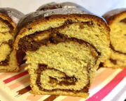 Brioche tressée aux noix et au cacao (Cozonac) - Recette en vidéo