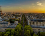 Du square des poètes à la tour Eiffel