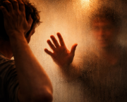 Derrière le miroir...