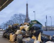 Paris, poubelle ville du monde ?