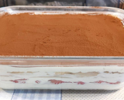 Tiramisu aux fraises, sans oeufs et sans cuisson - Recette en vidéo
