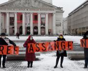 Levons nous pour Assange - (Deuxième Partie)