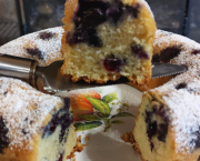Gâteau moelleux aux myrtilles - Recette en vidéo