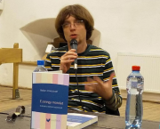 Életlenül, avagy beszéljünk kritikusan a kritikákról