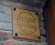 Pose de la première plaque de la route des métiers d'art d'Occitanie