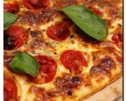Tarte à la tomate cerise thym et basilic