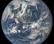 la planète est splendide, on ne peut pas en dire autant de ses occupants