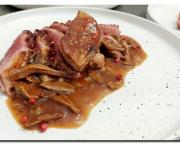 Magret de canard Rossini aux cèpes.