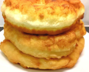 Pains frits ukrainiens, sans levure boulangère - Коржики (Korzhiki)