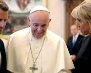 Macron au Vatican c'est un peu Tintin au Congo...