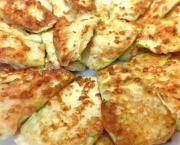 Courgettes panées au fromage - Recette en vidéo