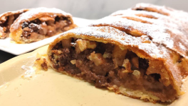 Strudel aux pommes facile à la pâte feuilletée - Recette en vidéo