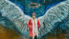 Des chaînes et des ailes