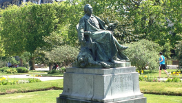 L'Aiguille de Buffon et le Corps Irréductible